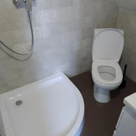 Вілла Наварія, Східниця Hotell *
