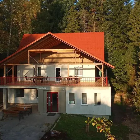 Hotell Вілла Наварія, Східниця