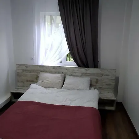 Вілла Наварія, Східниця Hotell
